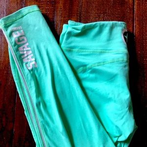 Savage Barbell Crop Legging